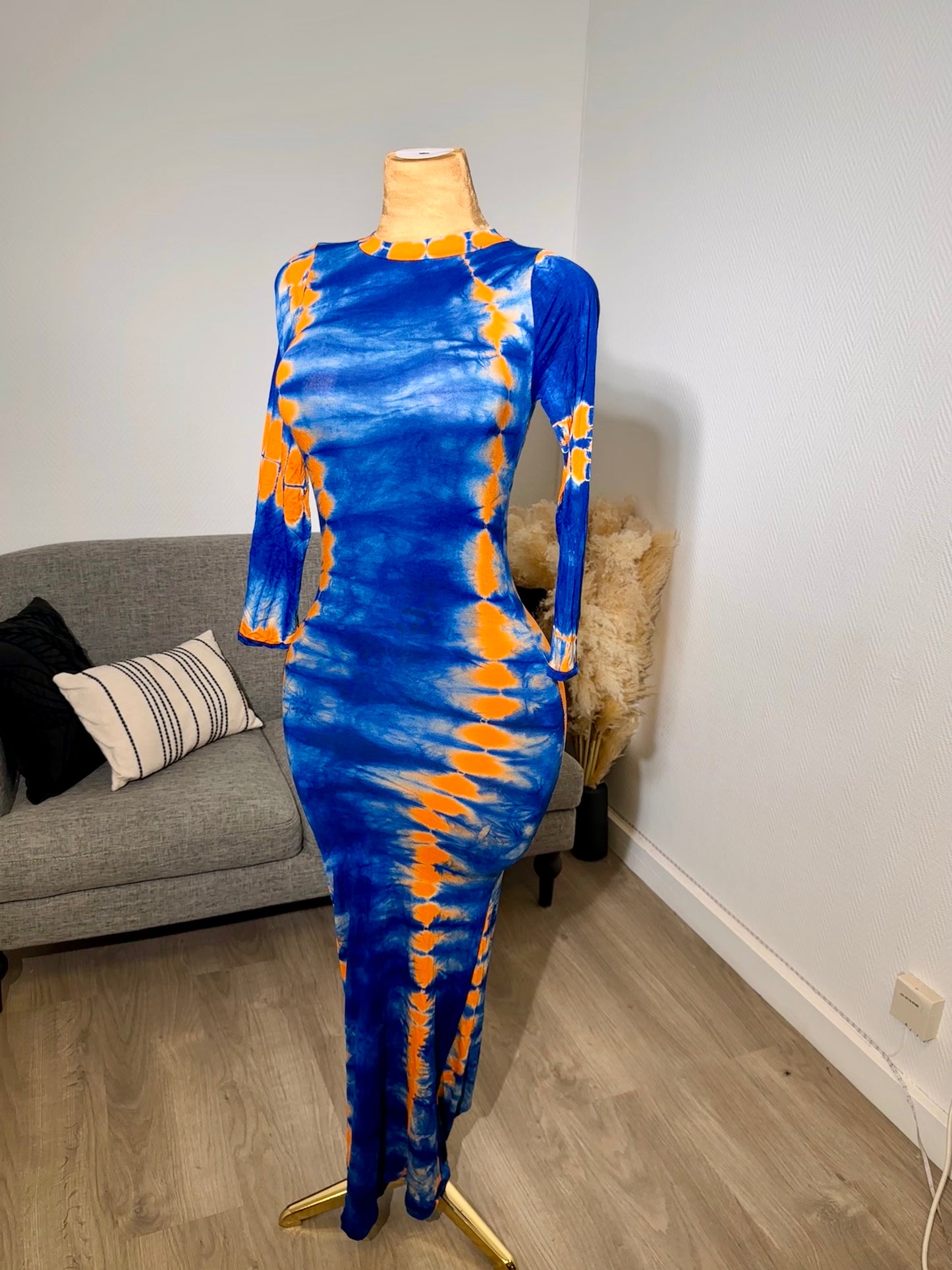 Robe moulante - Droite sans foulard