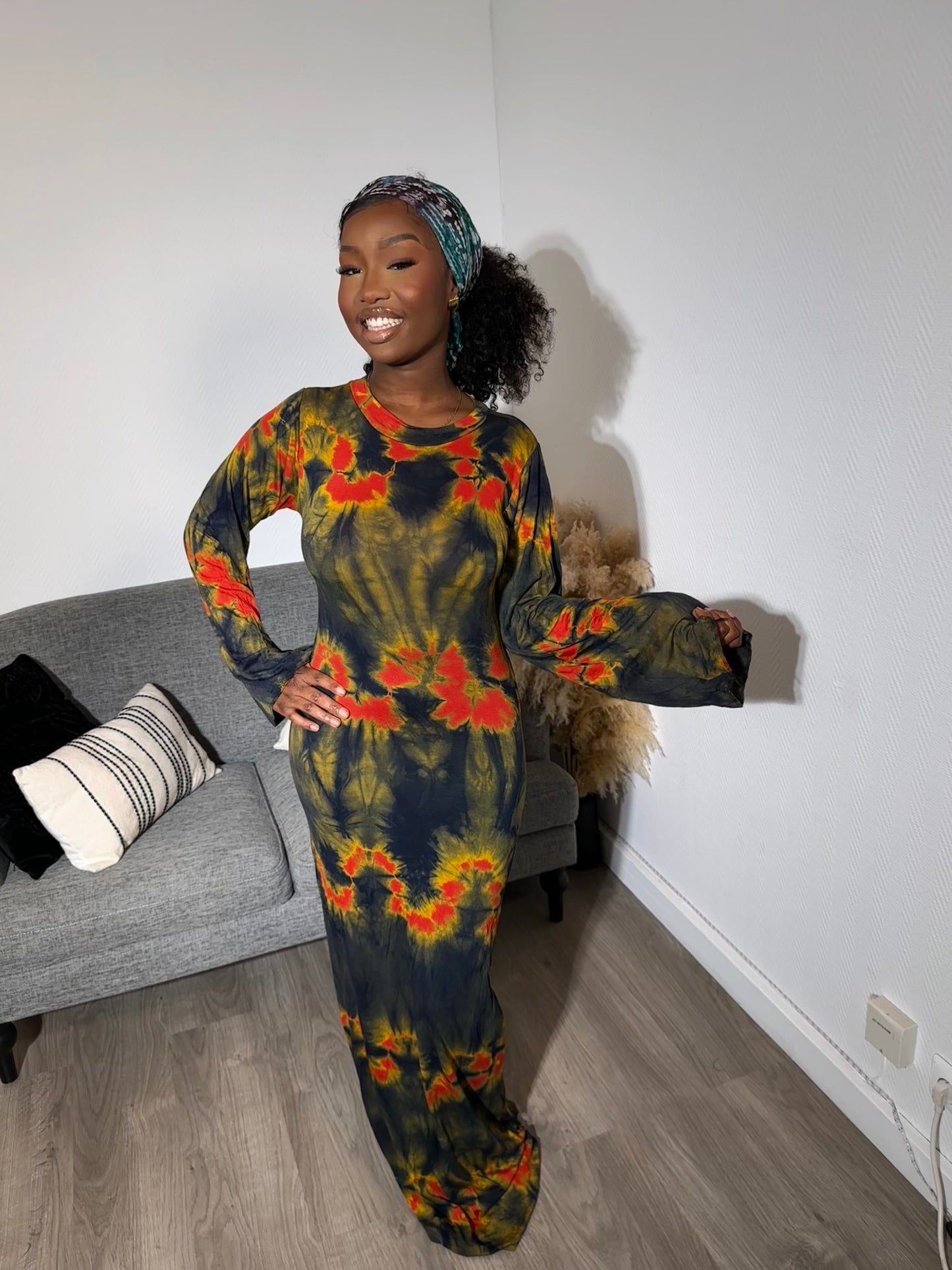 Robe moulante - Droite sans foulard