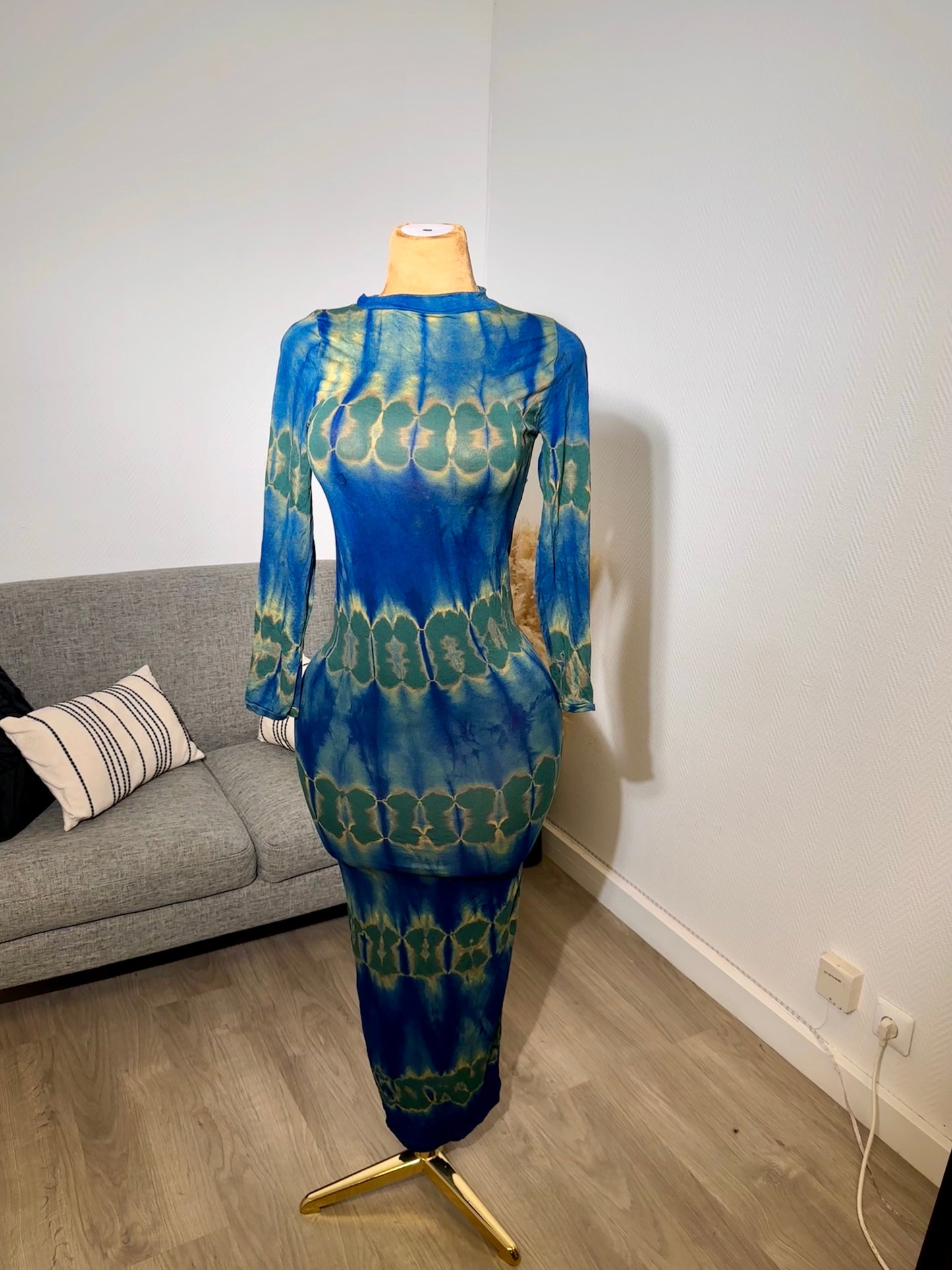 Robe moulante - Droite sans foulard