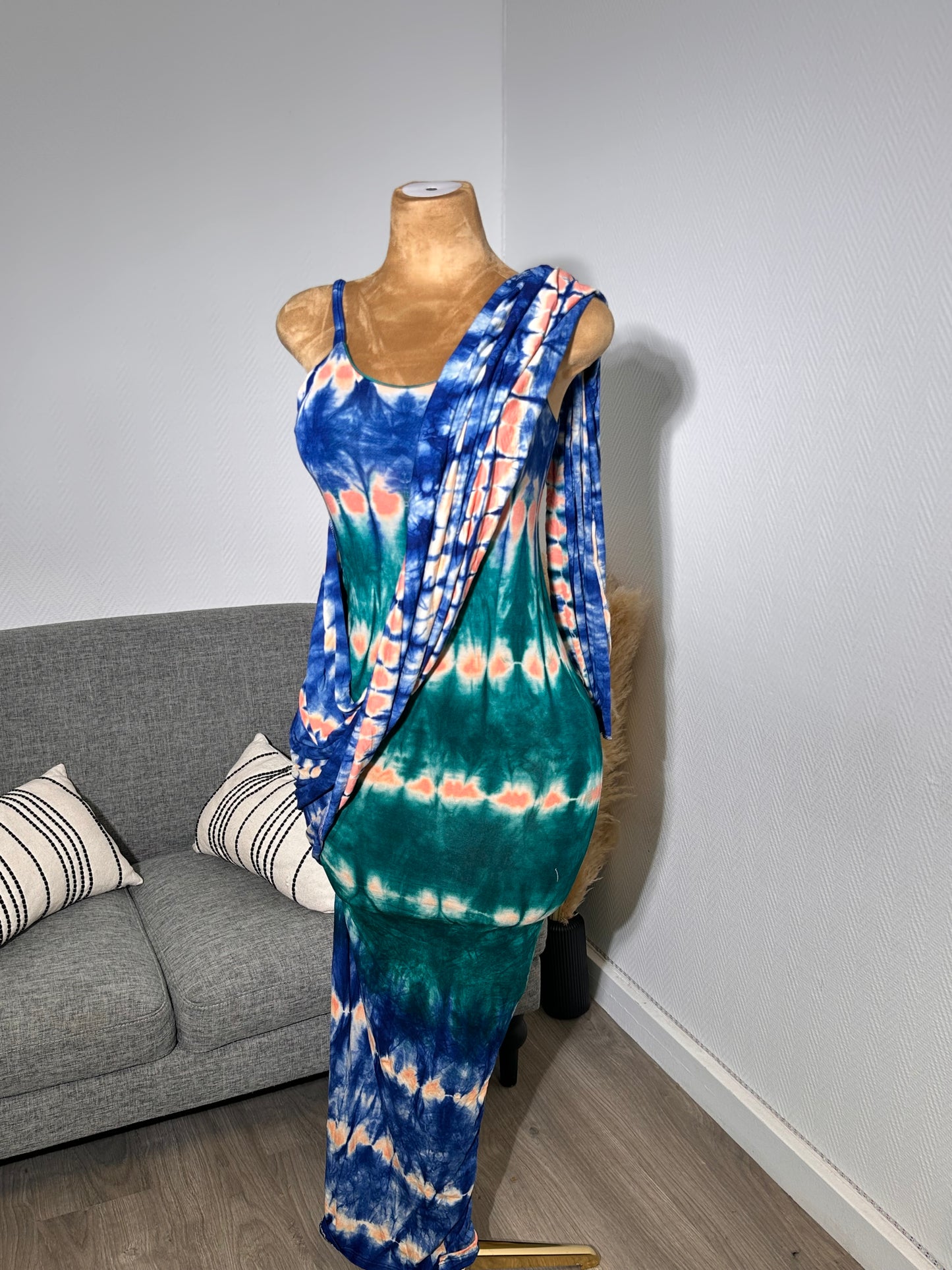 Robe Moulante à bretelles
