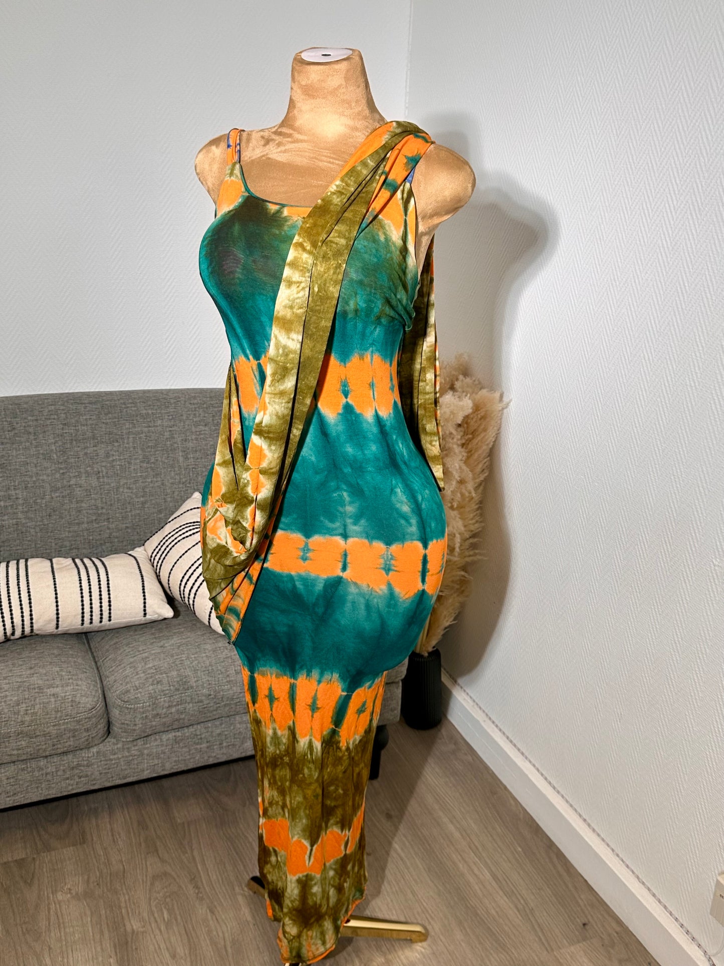 Robe Moulante à bretelles
