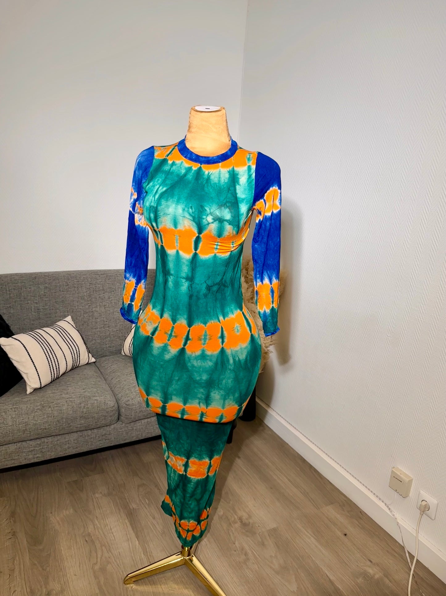 Robe moulante - Droite sans foulard